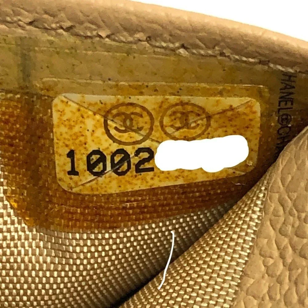 CHANEL Cream Leather Wallet
